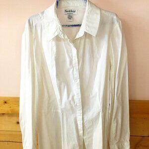 North Style White Large Button down shirt